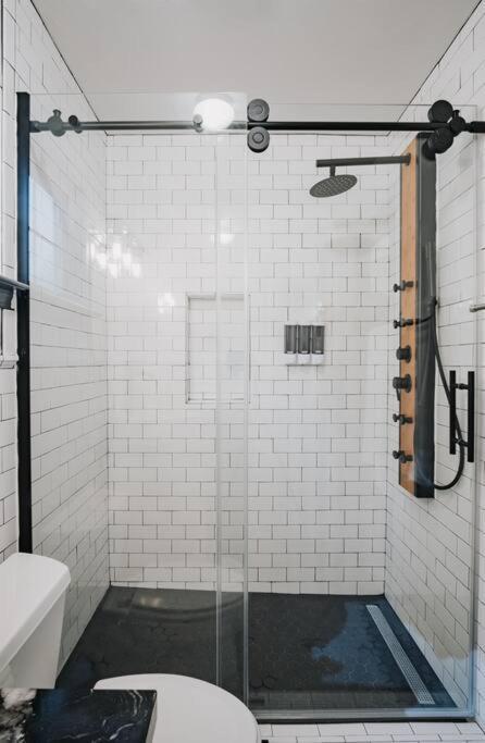 Gorgeous Upstairs Studio With Patio And Laundry Chico Zewnętrze zdjęcie